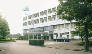 秀明大学 校舎遠景