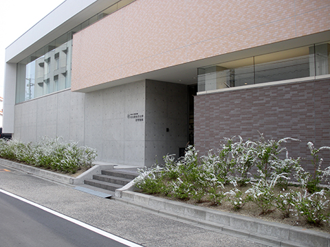 名古屋女子大学 汐路学舎 図書館棟